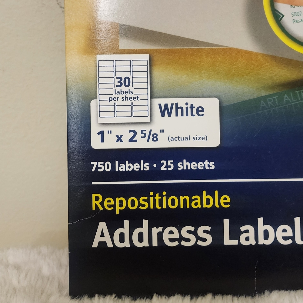 Avery Repositionable Address Labels - Picture 2 of 6
